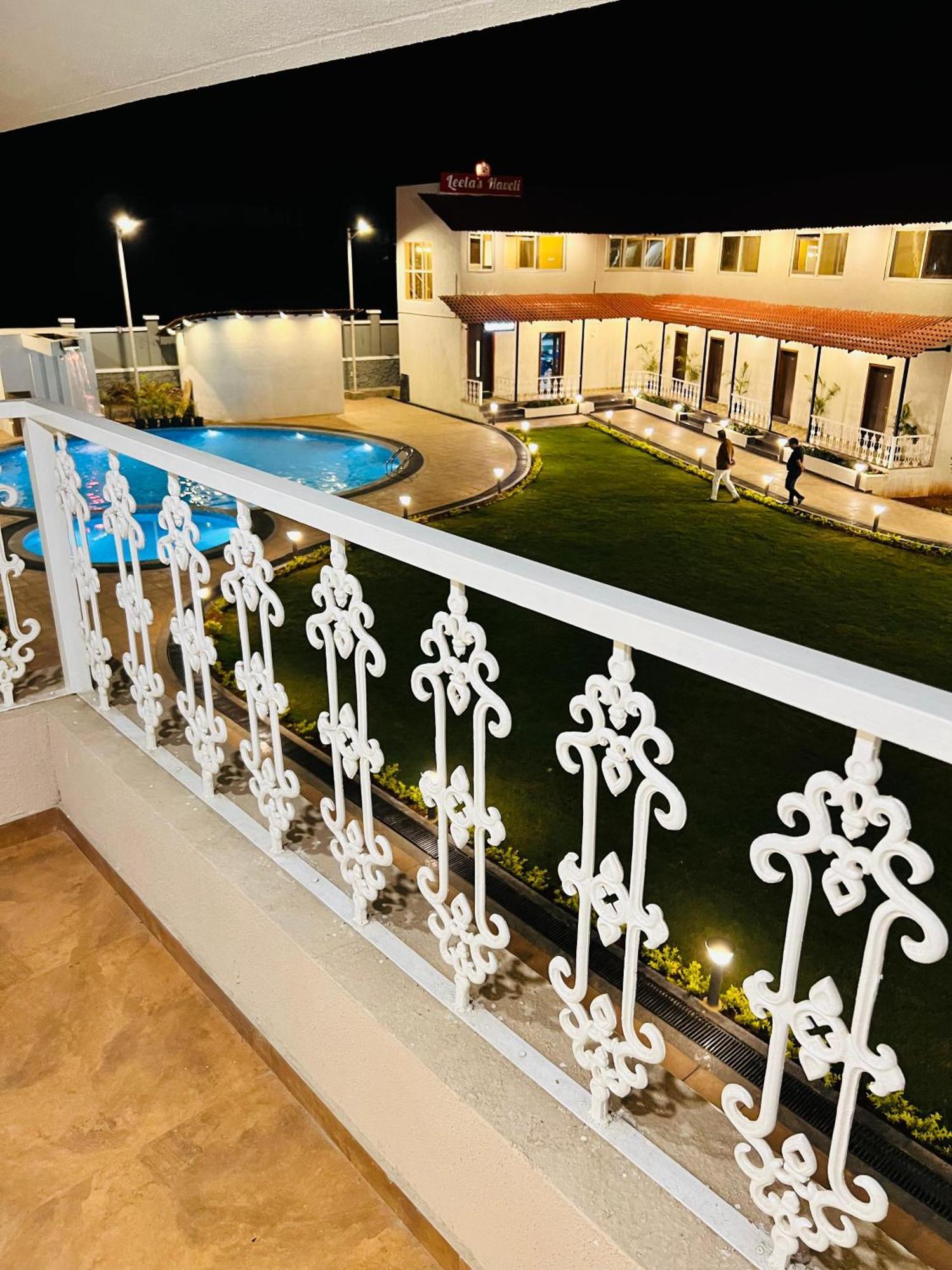 The Grand Leela Resort Khopoli Bagian luar foto